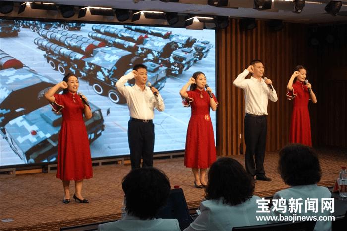 原始人打棒球